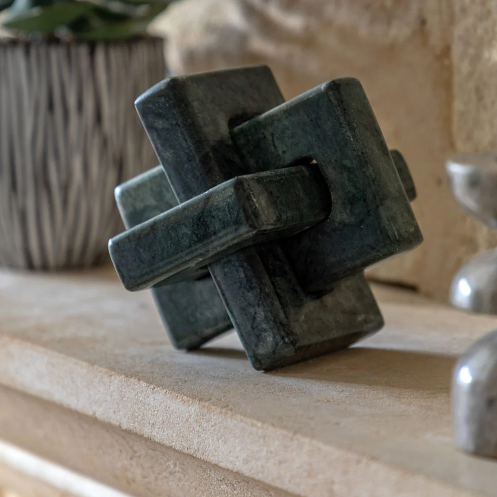 Amadora Marble Square Link