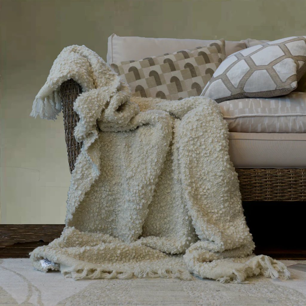 Bellatrix Throw - Image 4