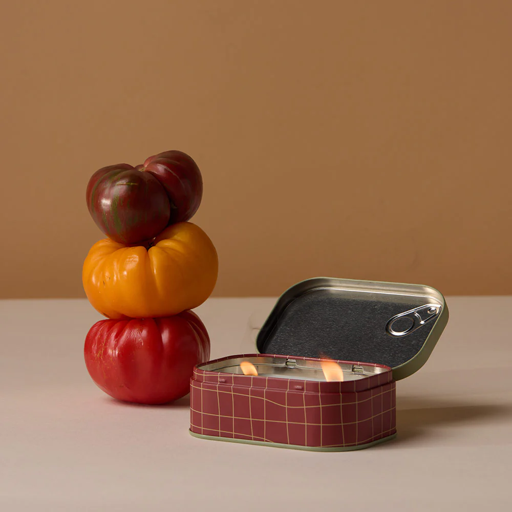 Bistro Tomato Tin Scented Candle - Image 3