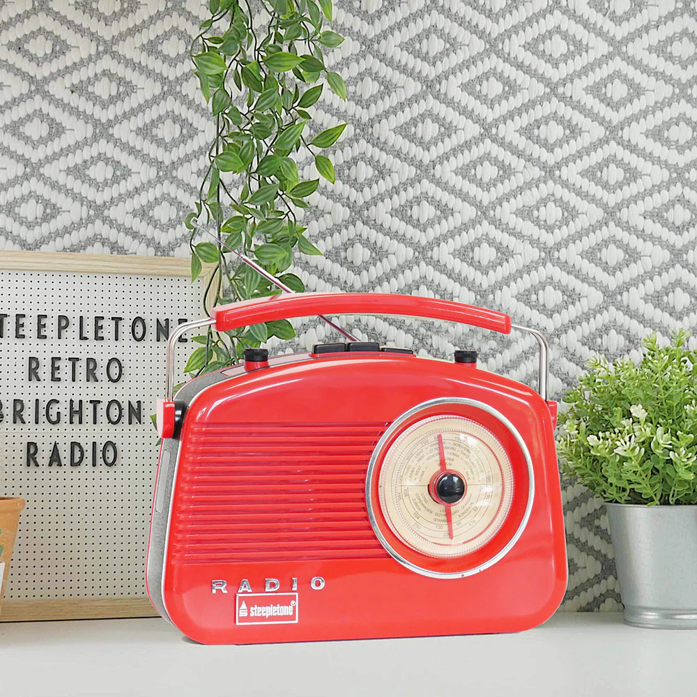 Brighton Retro Style Portable Radio
