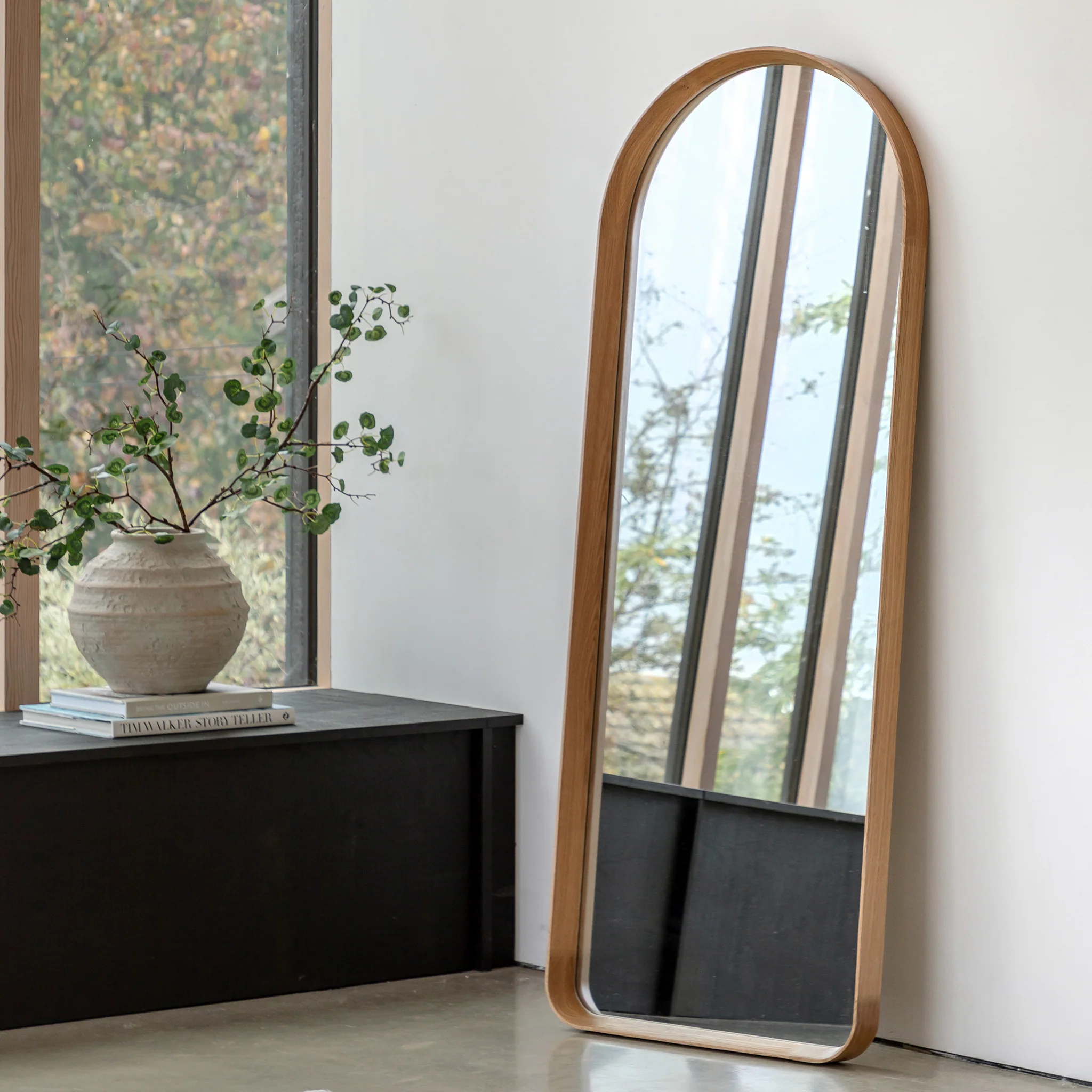 Delhi Leaner Mirror