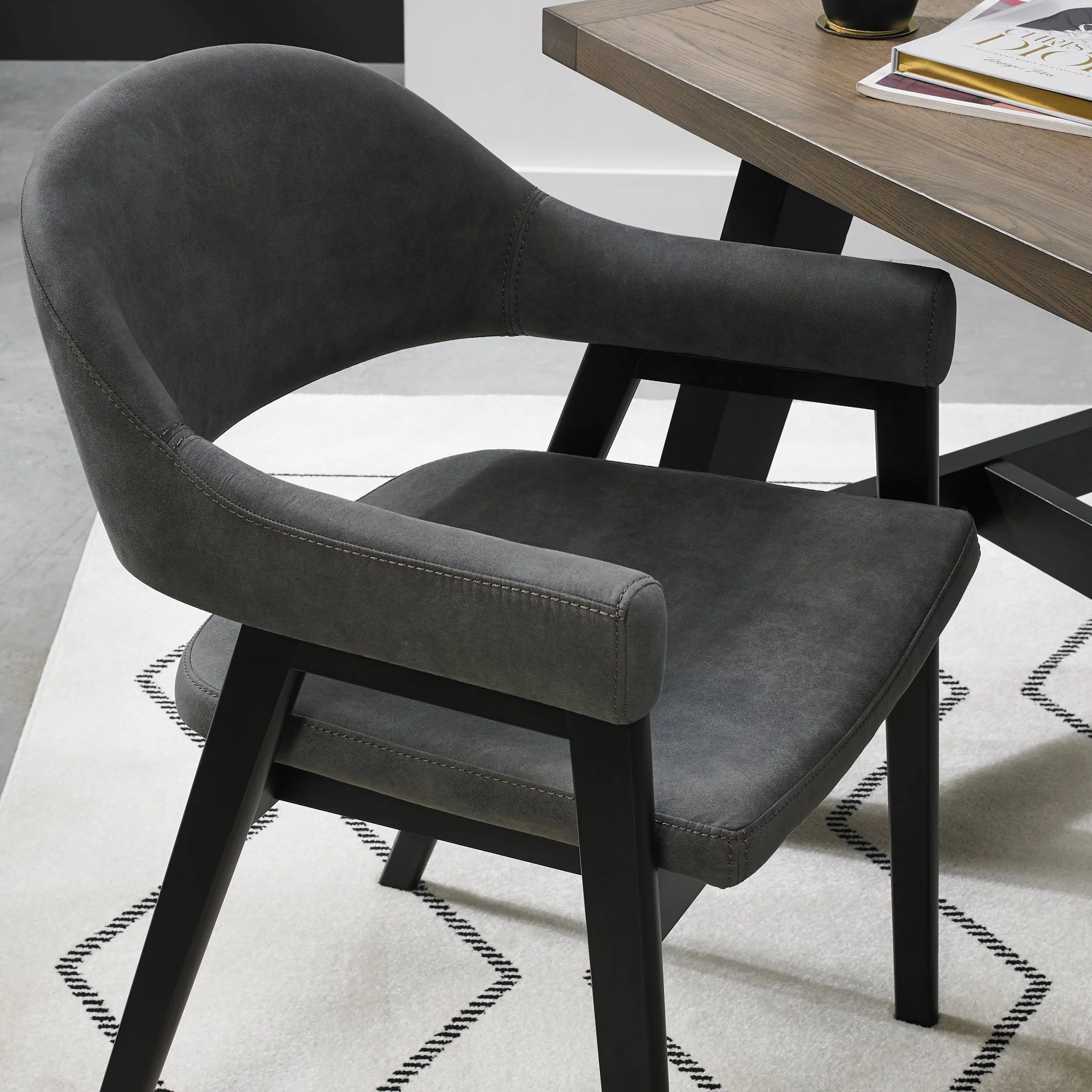 Highgate Peppercorn Armchair - Image 12