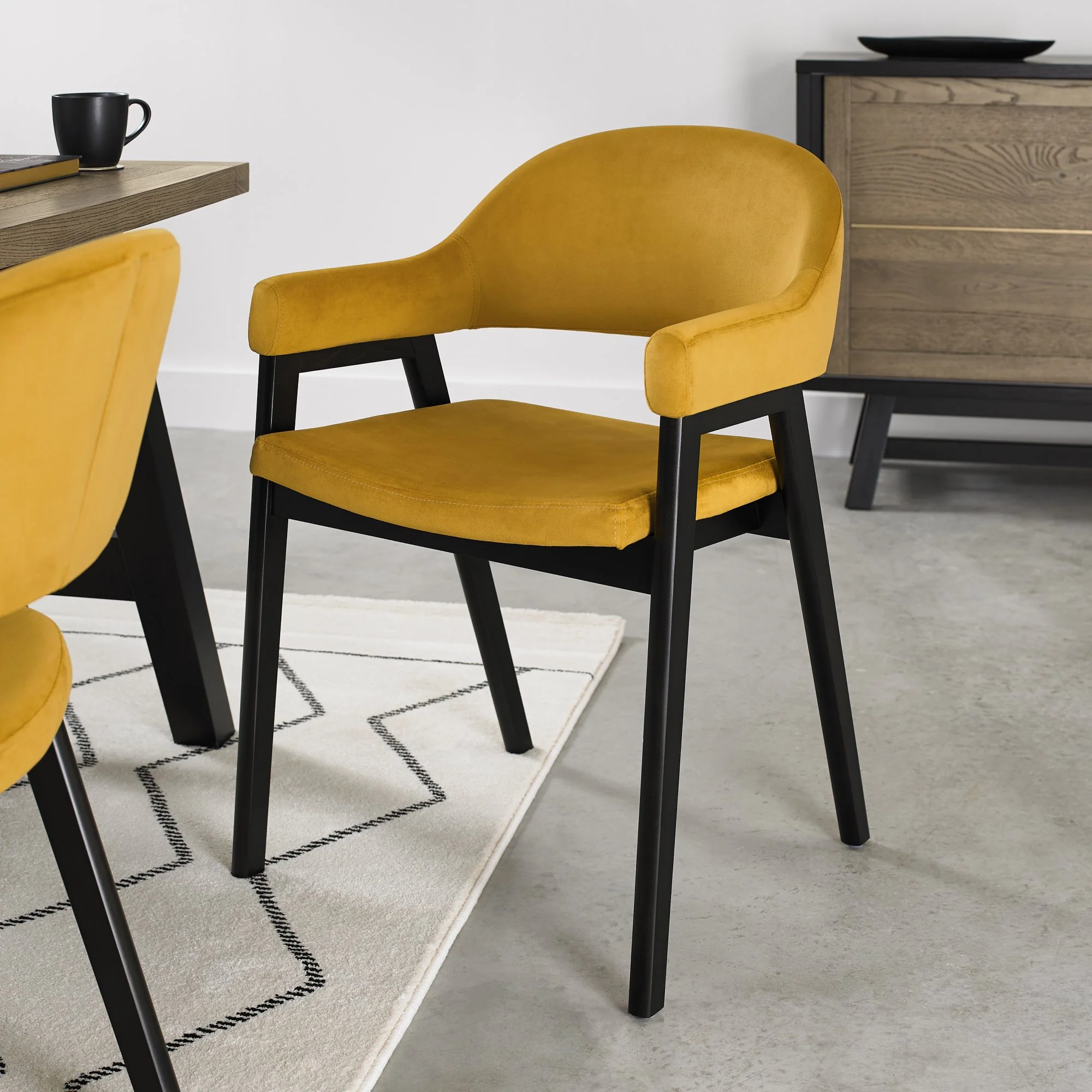 Highgate Peppercorn Armchair - Image 16