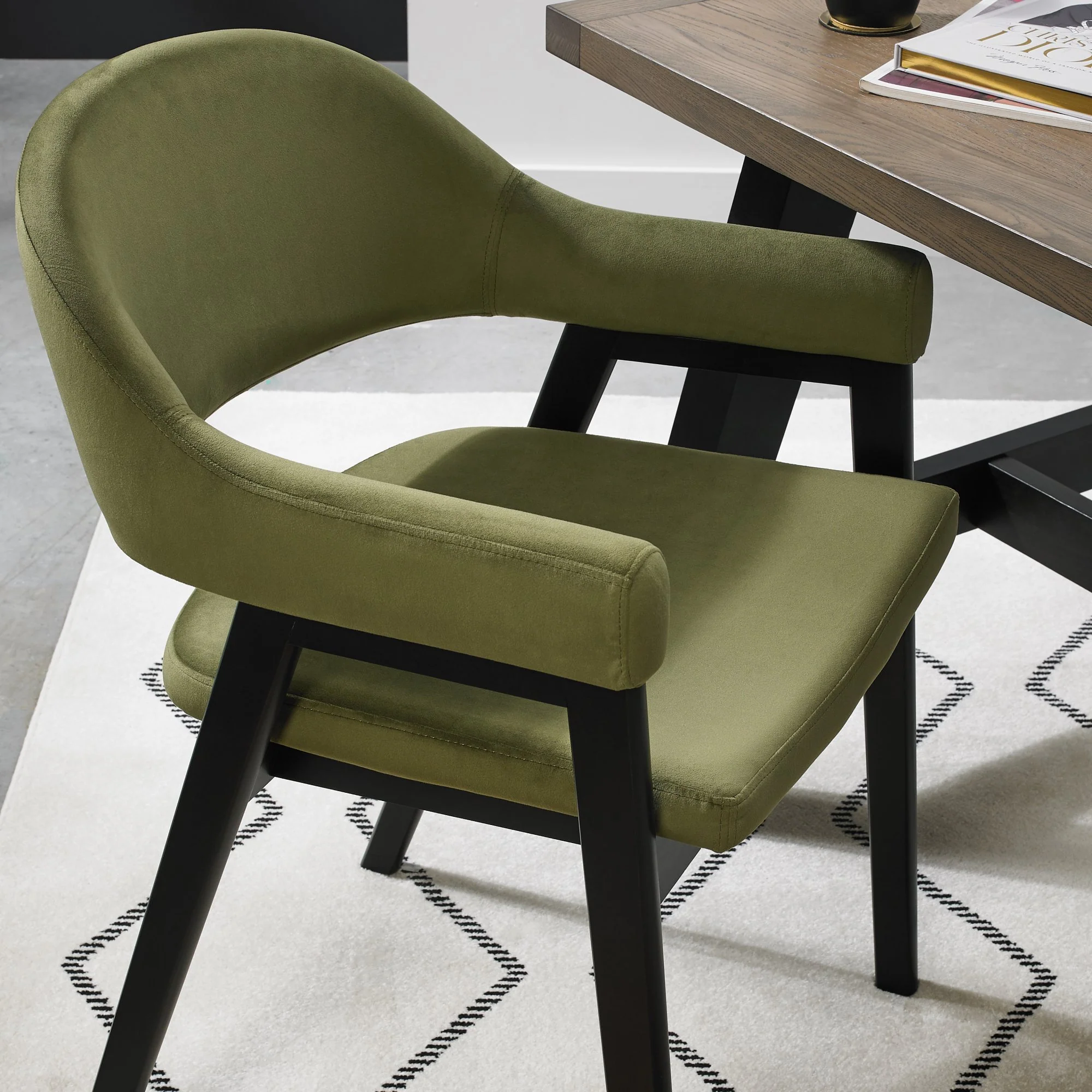 Highgate Peppercorn Armchair - Image 6