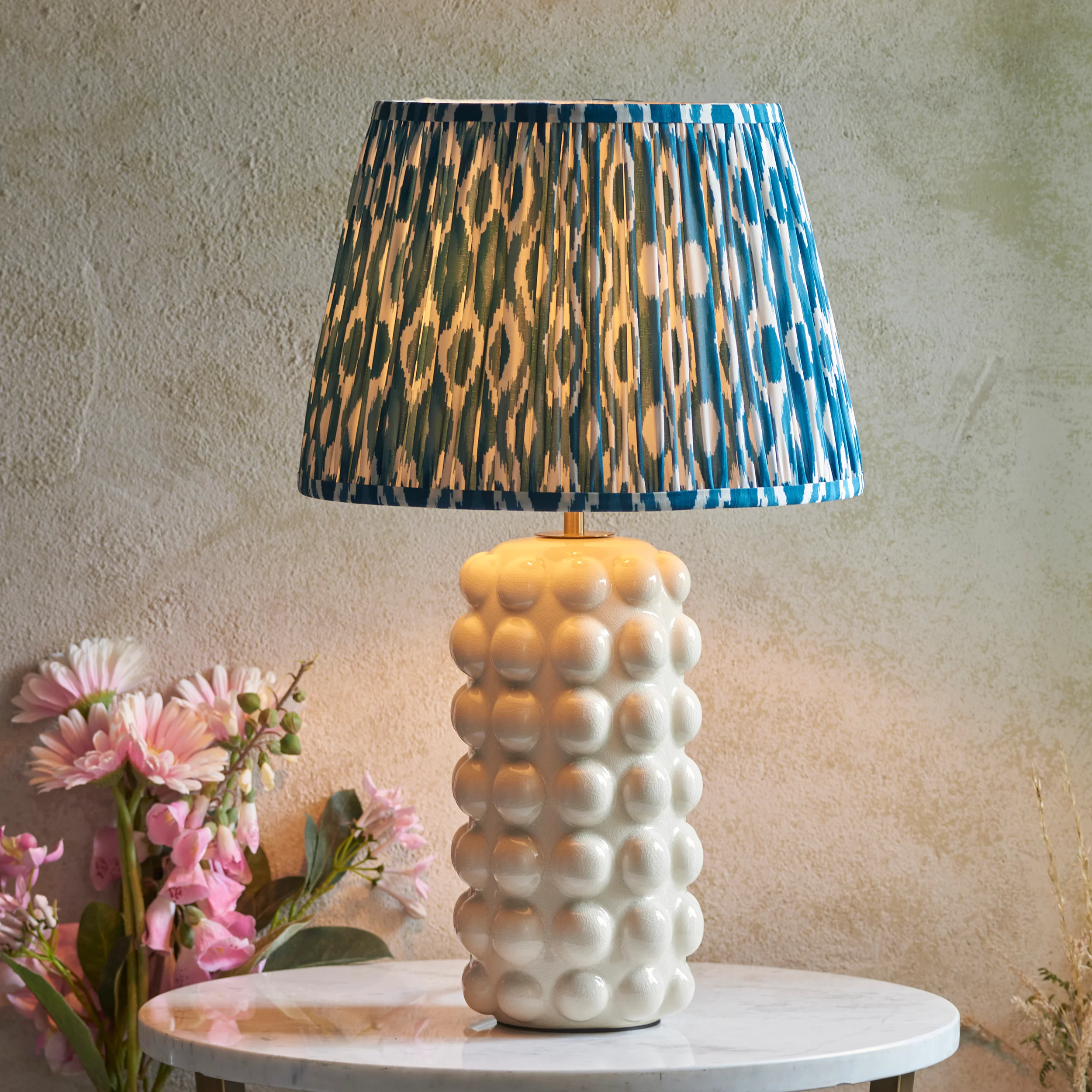 Kari Ikat Table Lamp - Image 4