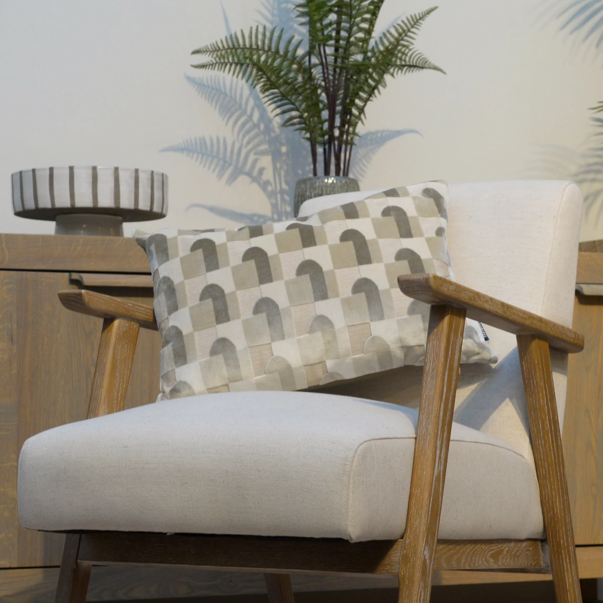 Geometric Cushion Natural - Image 2