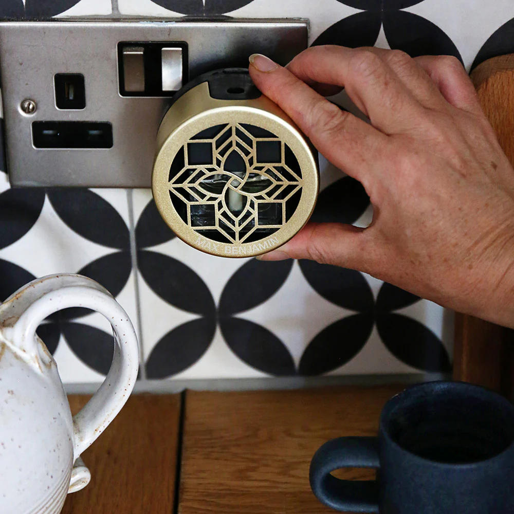 Max Benjamin True Lavender Wall Fragrance Diffuser - Image 12