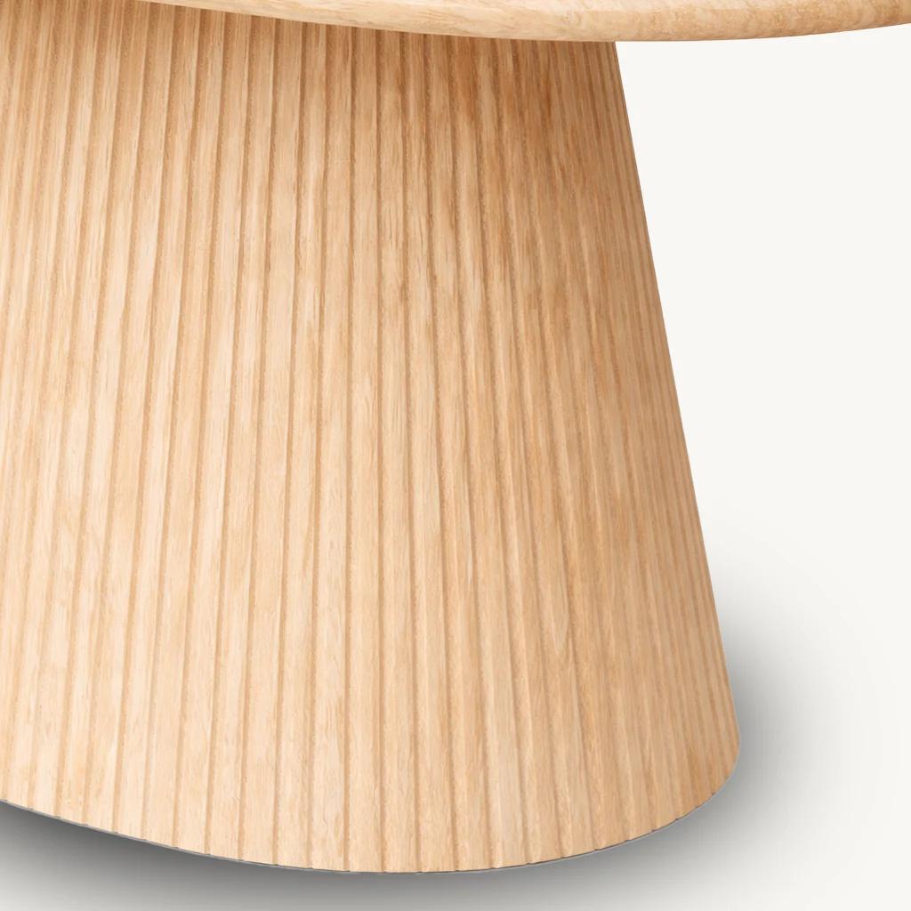 Reyno Dining Table - Image 4