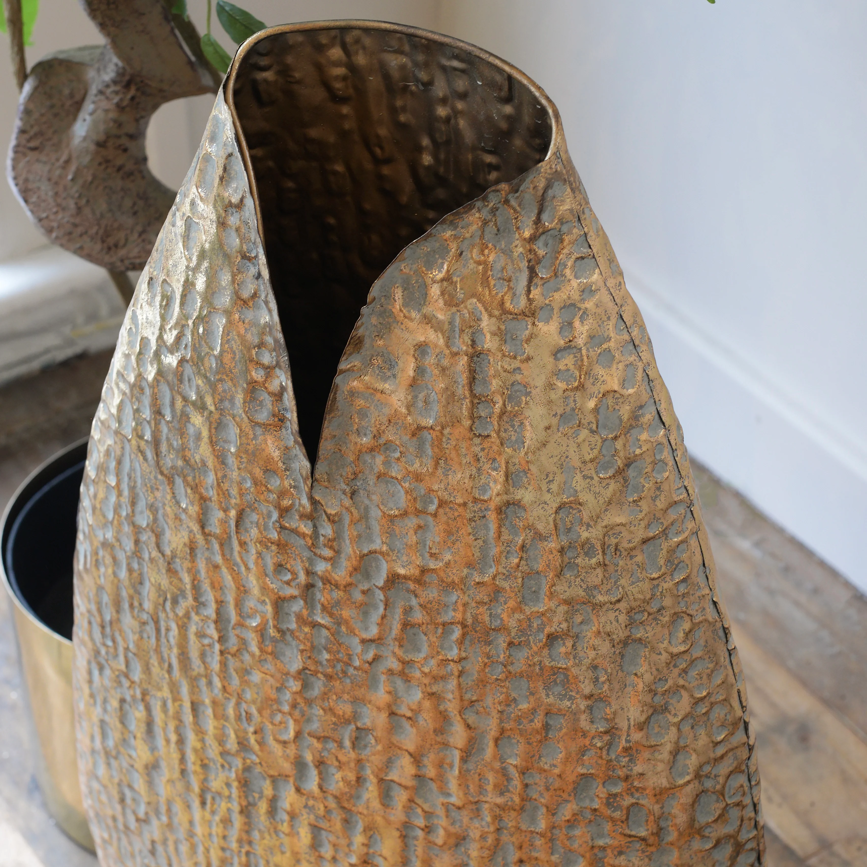 Tall Gold Effect Textured Vase - Image 2