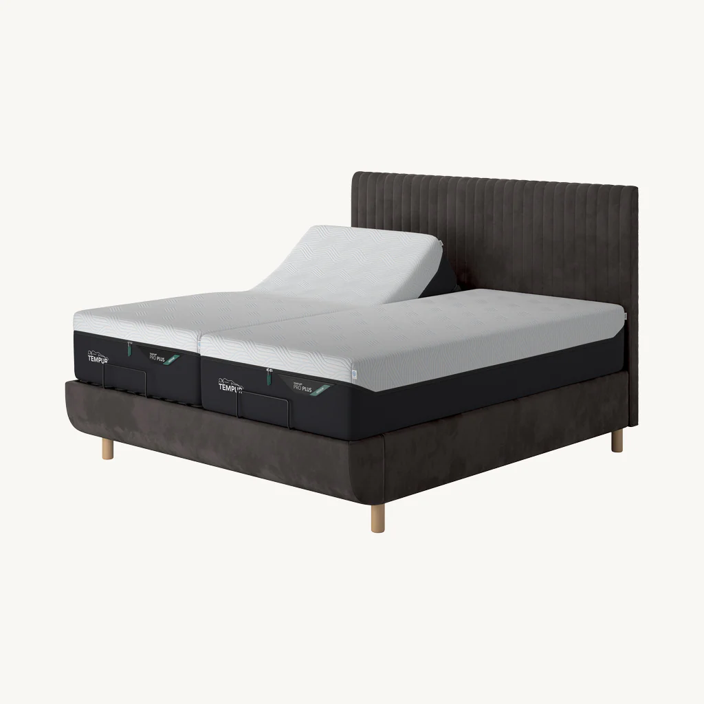 TEMPUR® Arc Adjustable Bed with Vertical Headboard - Image 2