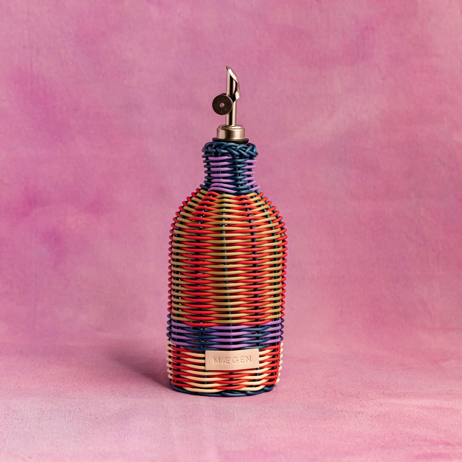 Woven Oil Pourer